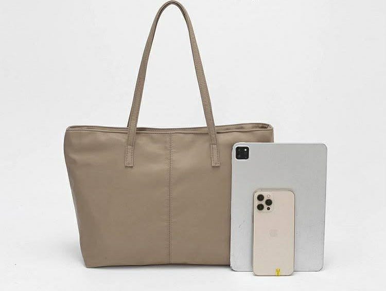 MOMMA AND ME YOGA TOTE BAG | YOUR CHOICE OF BLACK OR OLIVE