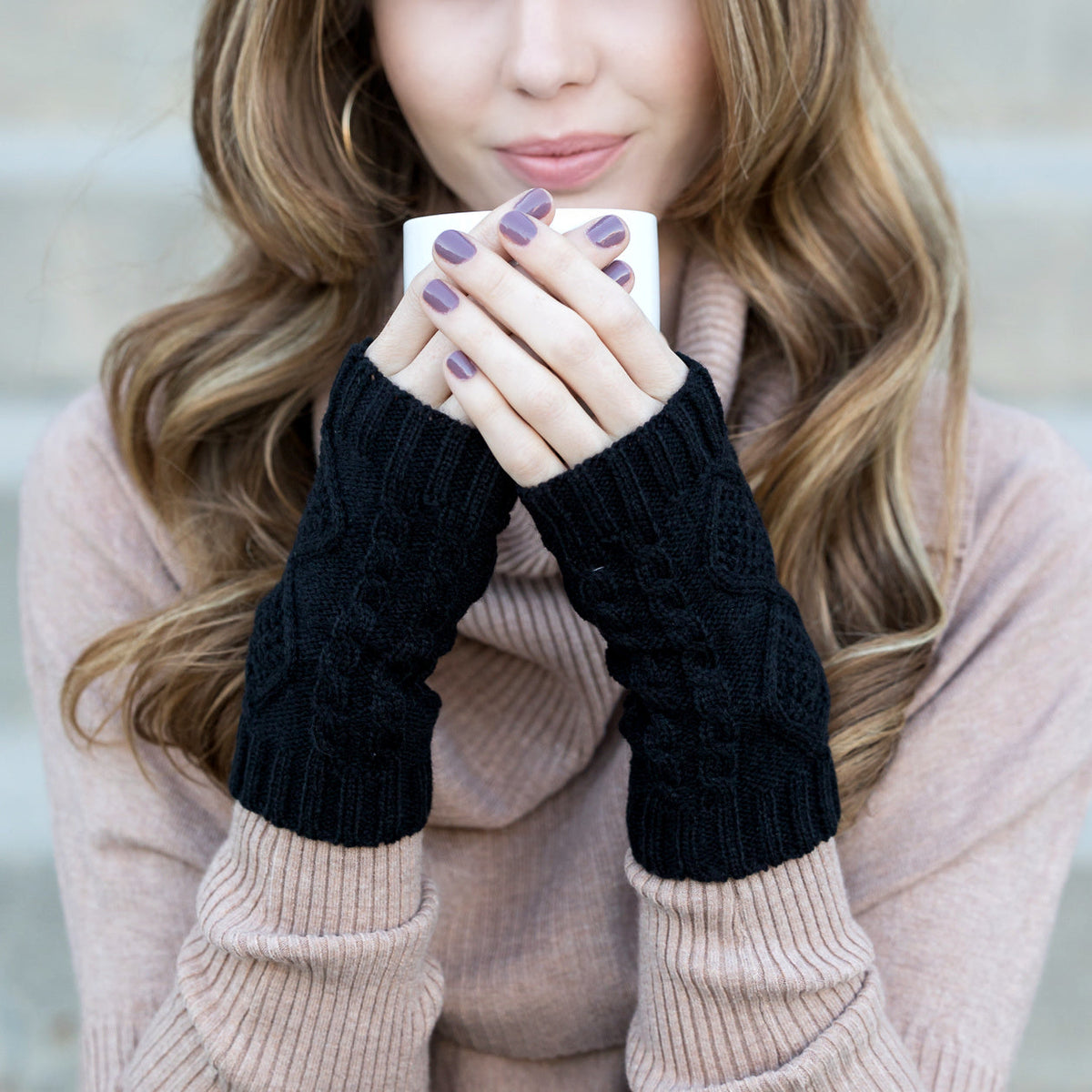 Cable Knit Short Handwarmers
