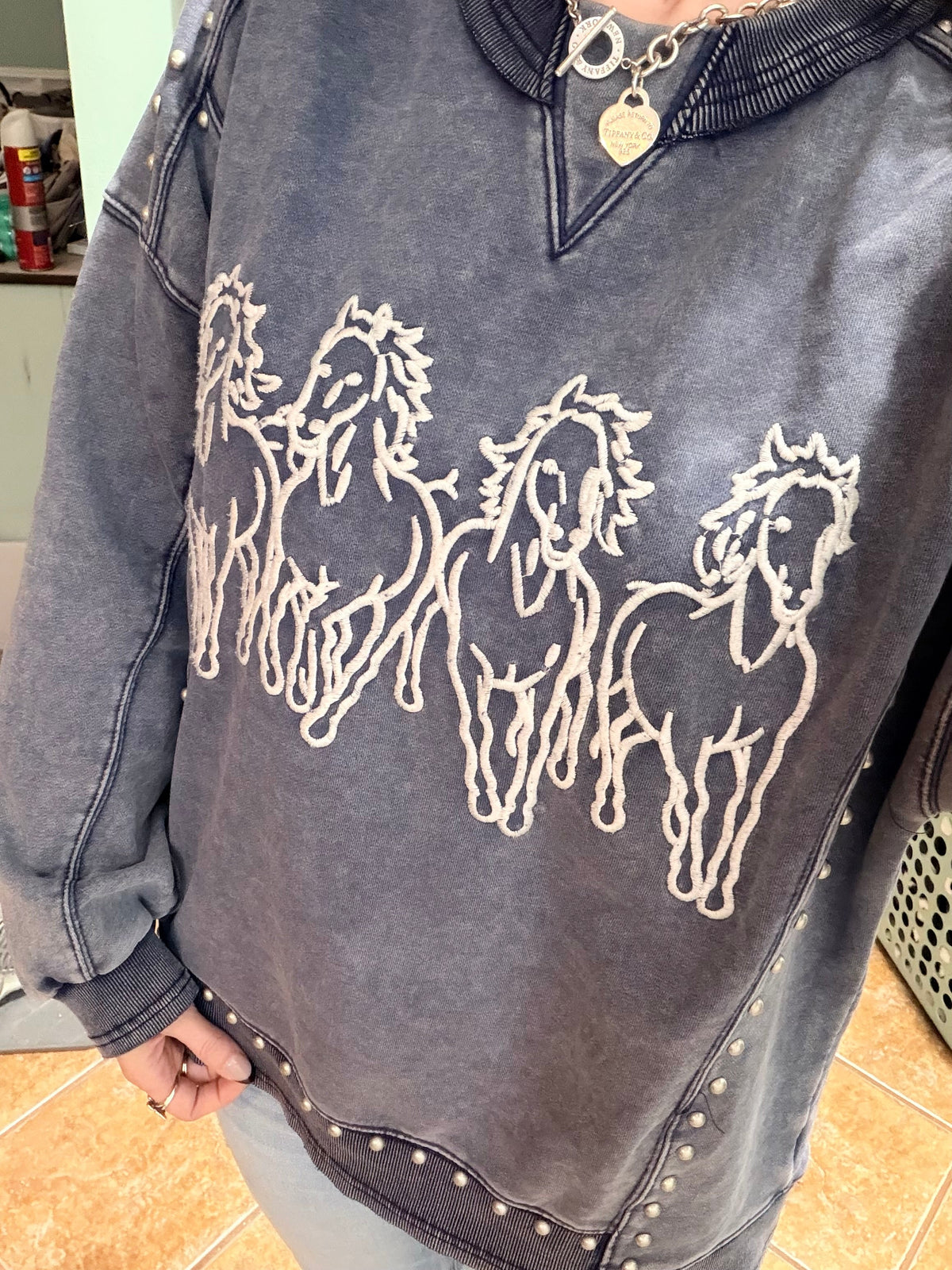 Horse Embroidery Stud Sweatshirt