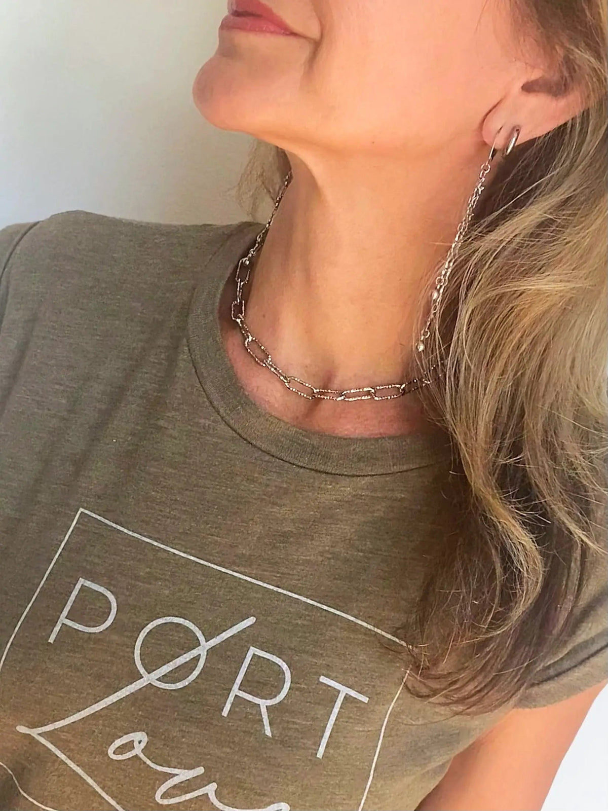 HUGGIE HOOP EARRINGS