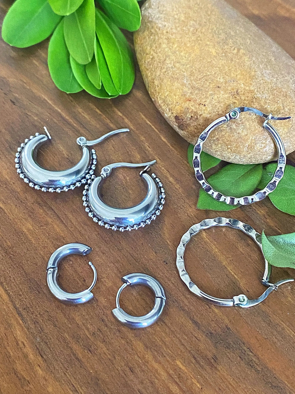 HUGGIE HOOP EARRINGS
