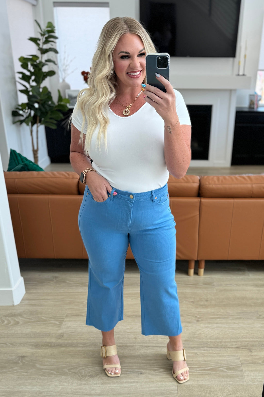 Lisa High Rise **TUMMY CONTROL** Wide Leg Crop Judy Blue Jeans in Sky Blue
