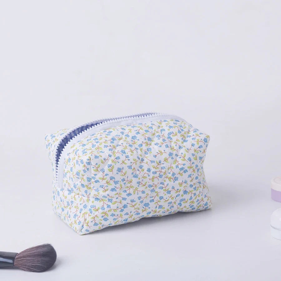 Storage Organizer Floral Puffy Quilted Makeup Bag Flower Printed Cosmetic Pouch Large Travel Cosmetic Bag Makeup Accessory