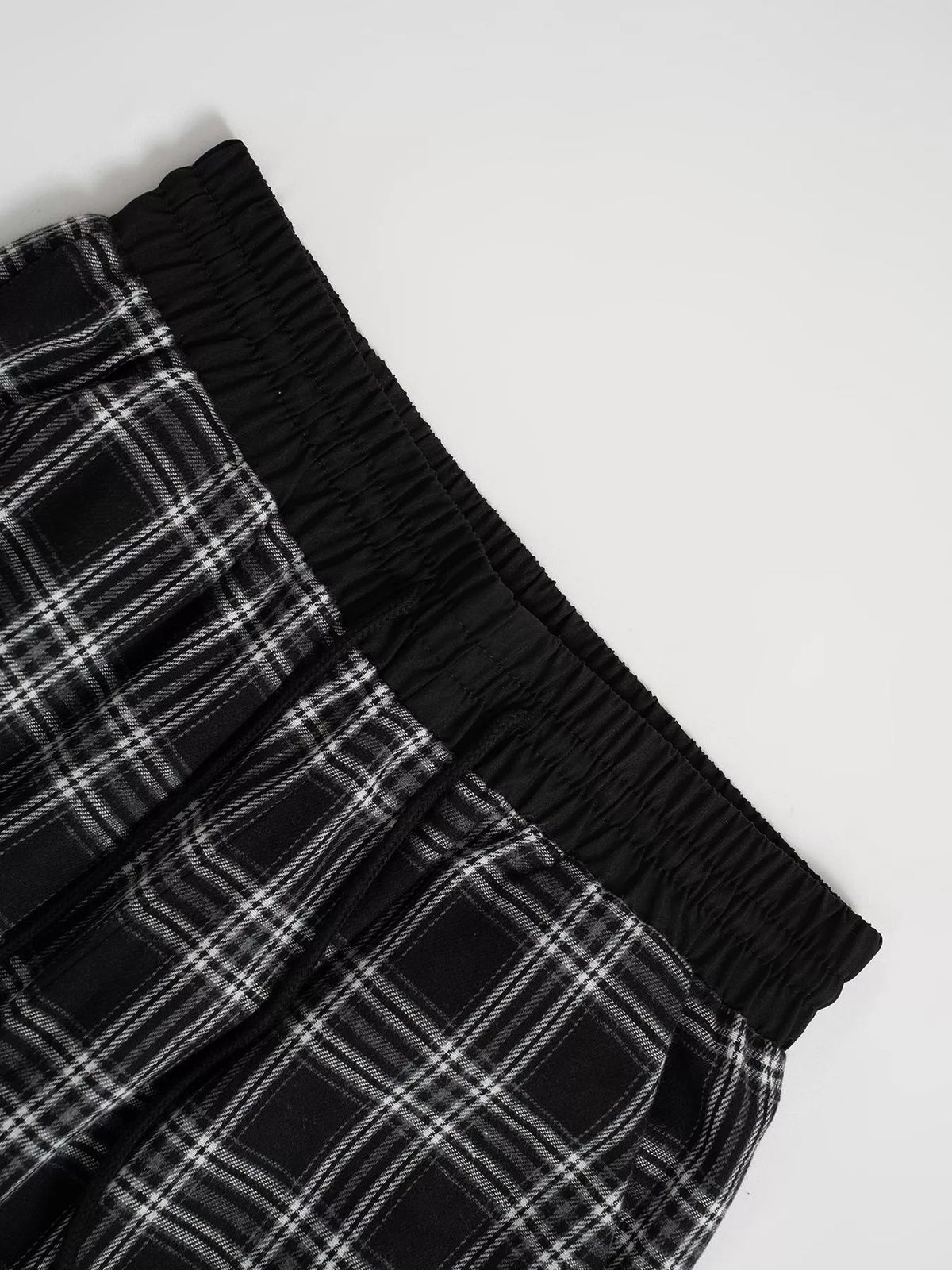 Relaxed Fit Plaid Pants